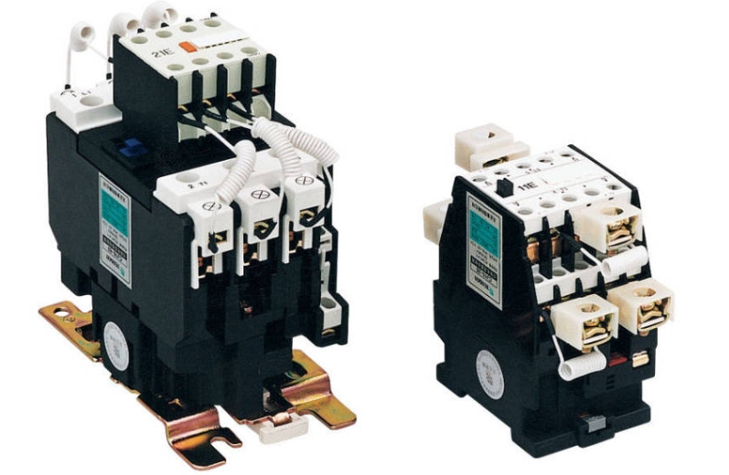 What is the difference between the dual power supply and a single power supply？